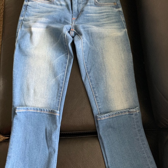 Size 24 - Picture 3 of 3